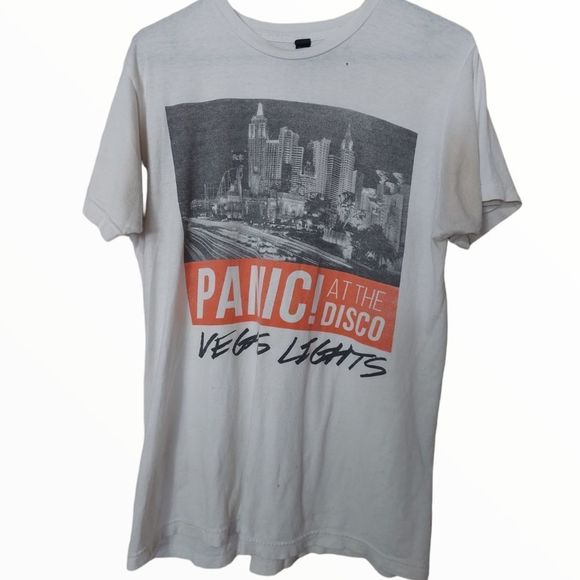 ❤️ Hot Topic Panic at the Disco Vegas Lights Band Tshirt - Picture 2 of 5